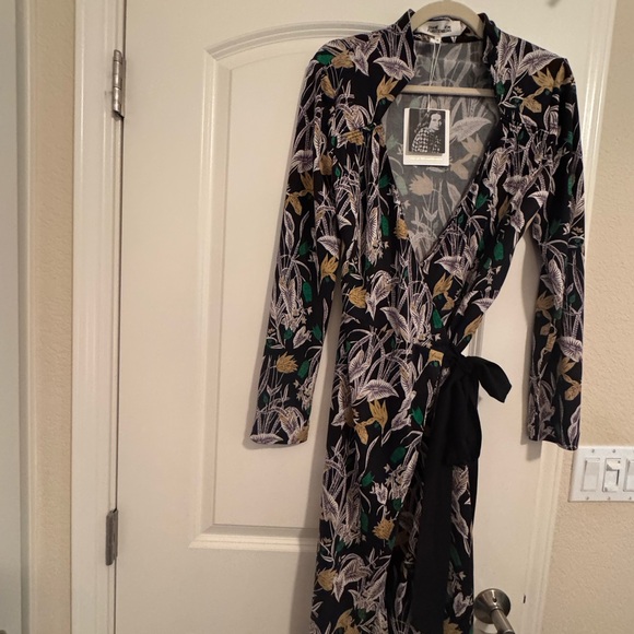 Diane Von Furstenberg Wrap Dress - Picture 1 of 6
